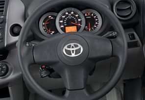 Руль toyota rav4