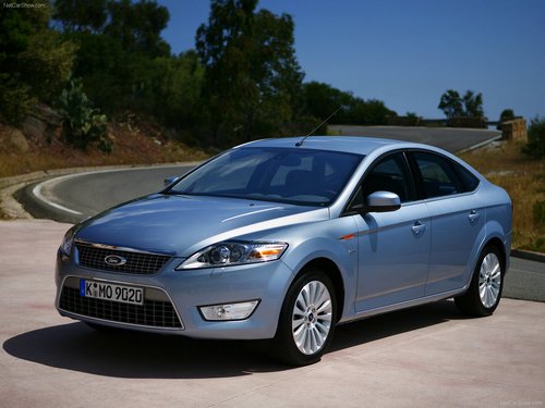 renault fluence или ford mondeo