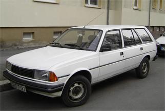  305 I Универсал (581D) 1980-1982
