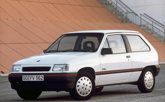 Corsa A (фейслифт 1990) 1990-1993